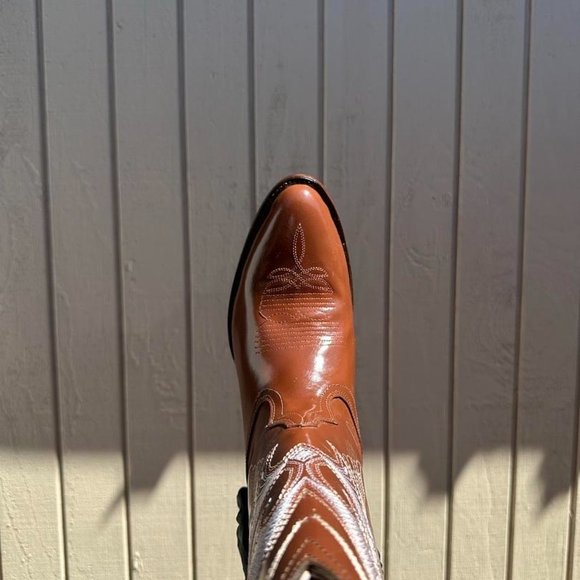 #50 Chameleon Design Boot in Honey Tone